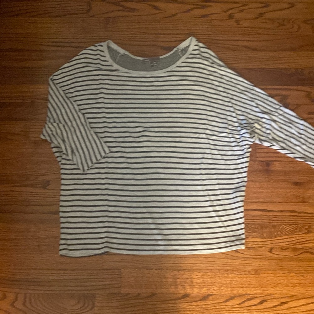 Vince dolman sleeve stripe tee
